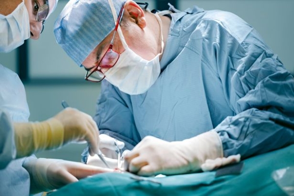 High Profile Surgeon Accused of Branding Patient s Liver with His Initials 411980 2